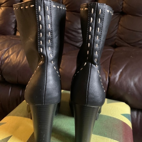 Mark. Contrast stitching platform boot 7 - Picture 5 of 7